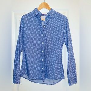 Banana Republic Women’s Button Down 👕